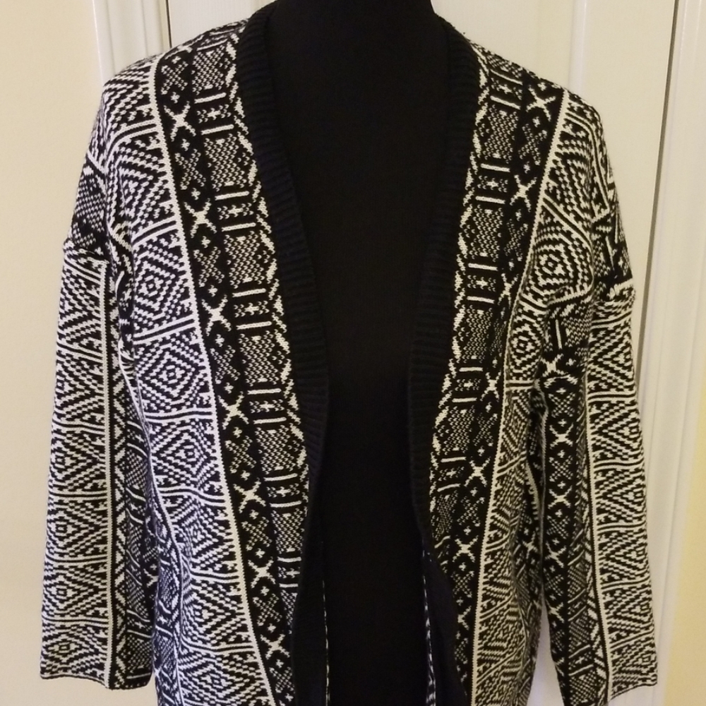 Old Navy black & white fair isle cardigan sweater